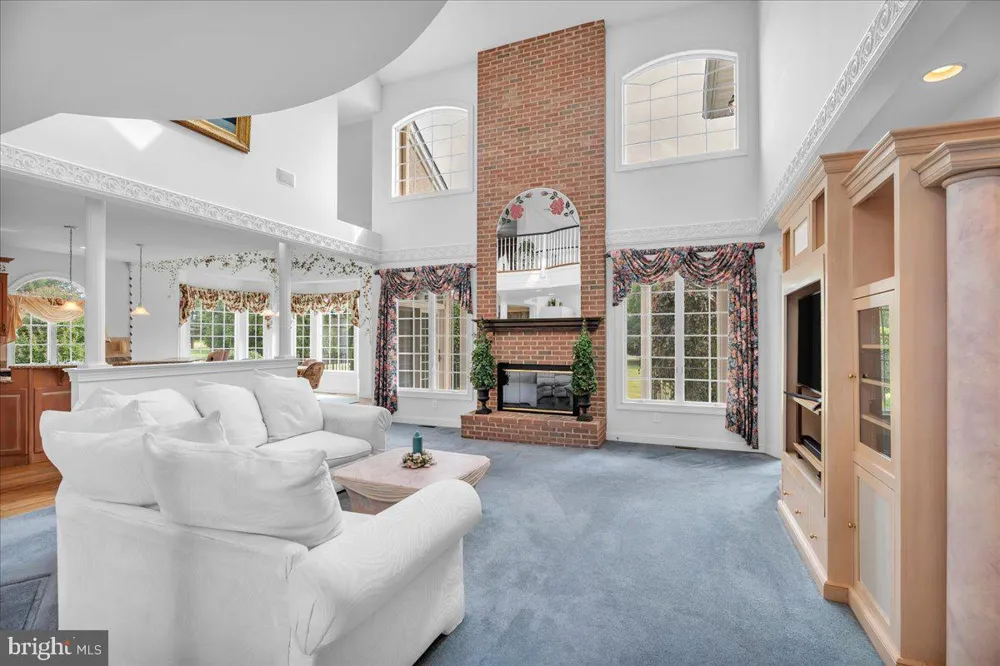735 HARTFORD ROAD Moorestown, NJ 08057