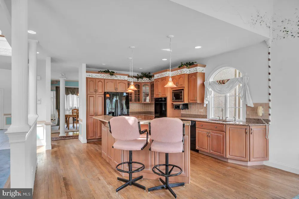735 HARTFORD ROAD Moorestown, NJ 08057