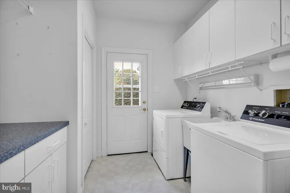 735 HARTFORD ROAD Moorestown, NJ 08057