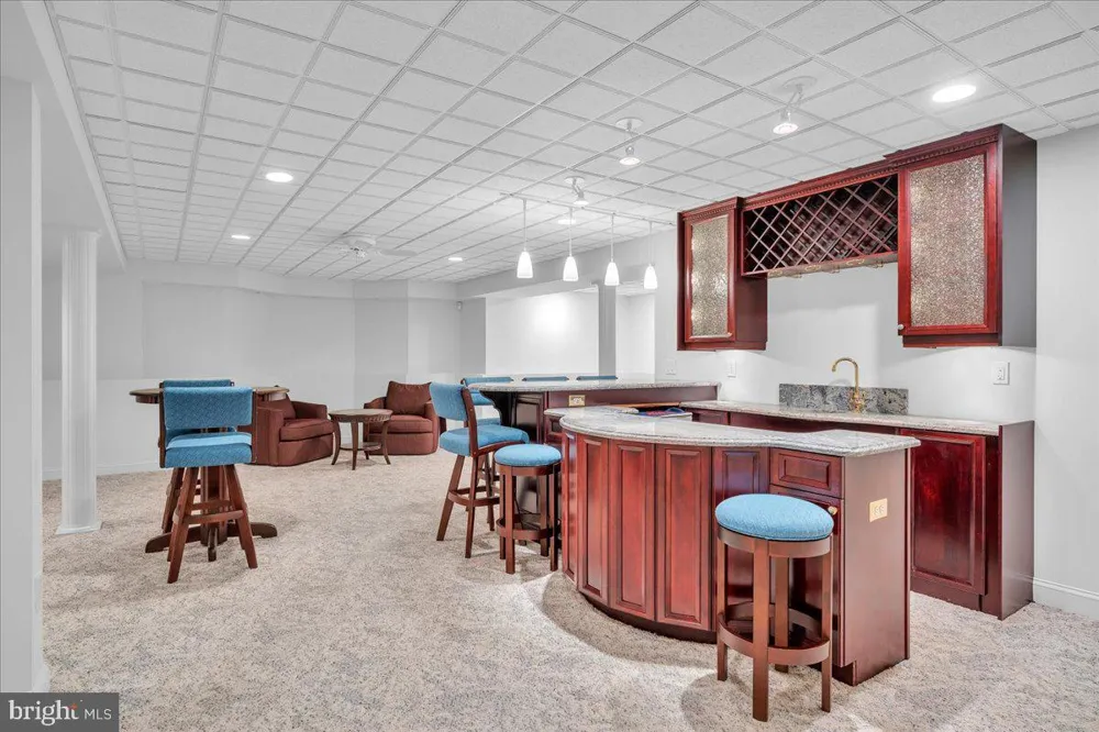 735 HARTFORD ROAD Moorestown, NJ 08057