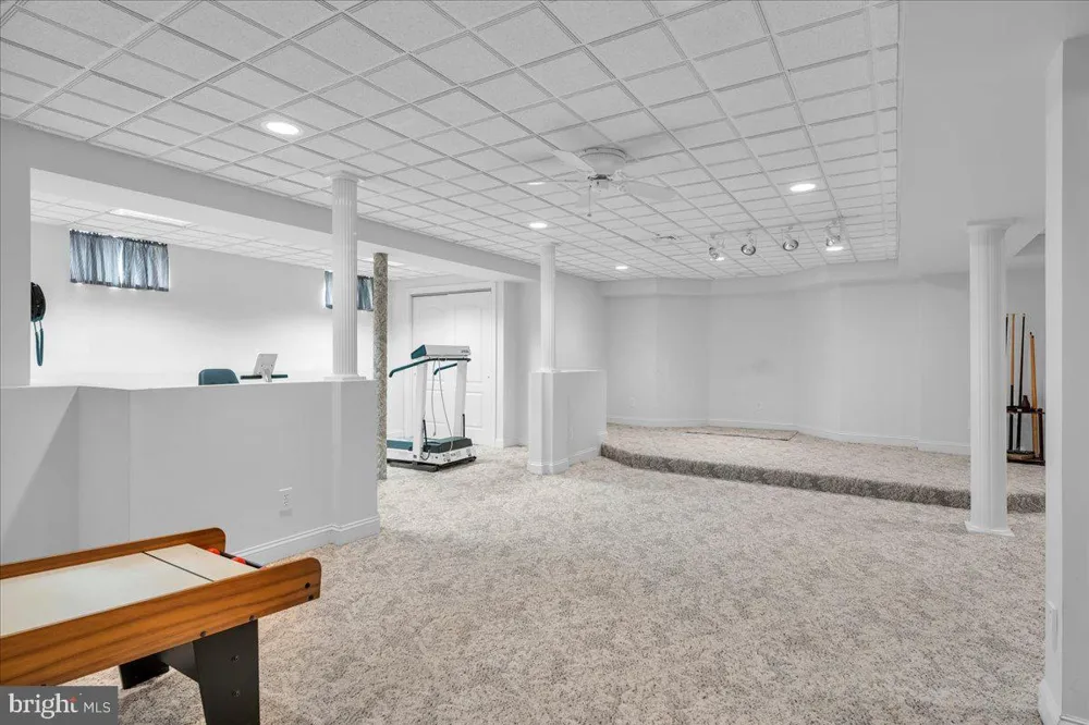 735 HARTFORD ROAD Moorestown, NJ 08057