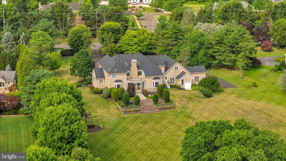 735 HARTFORD ROAD Moorestown, NJ 08057