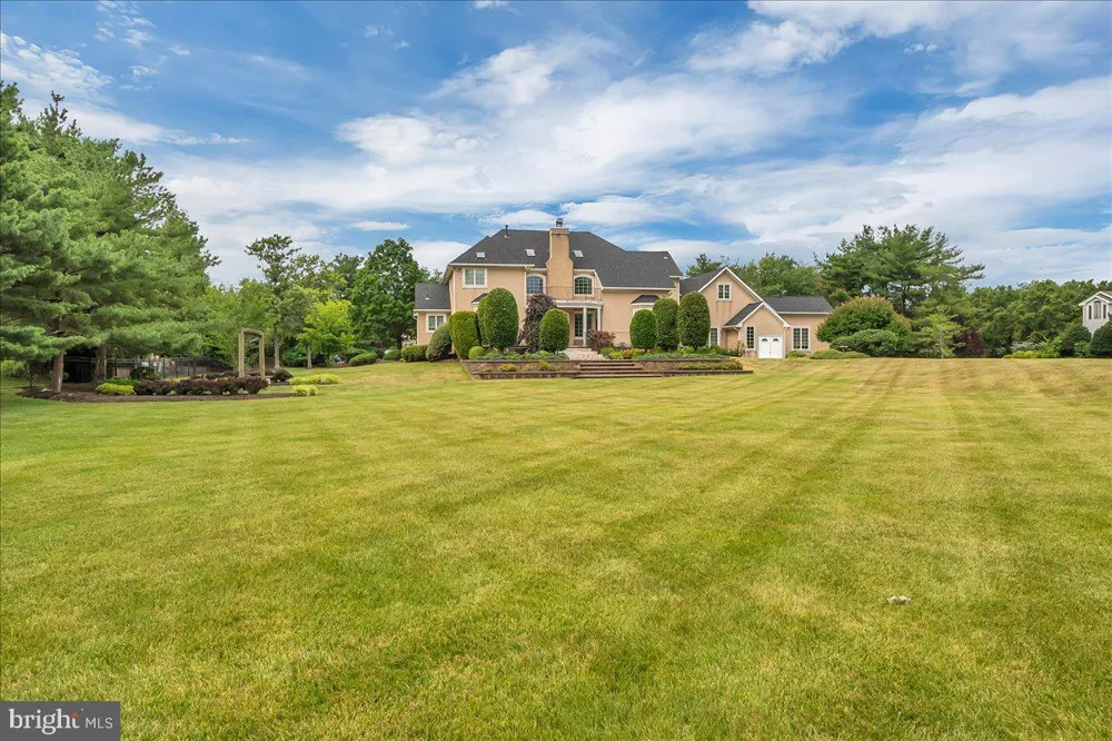 735 HARTFORD ROAD Moorestown, NJ 08057