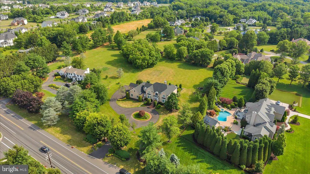 735 HARTFORD ROAD Moorestown, NJ 08057