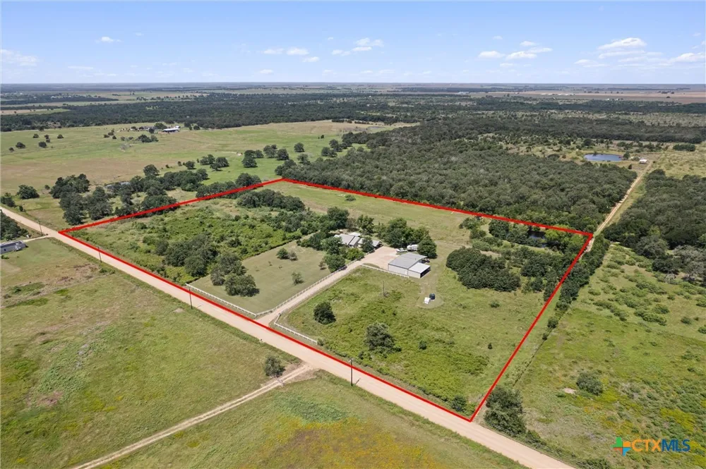 1172 County Road 418 Thorndale, TX 76577