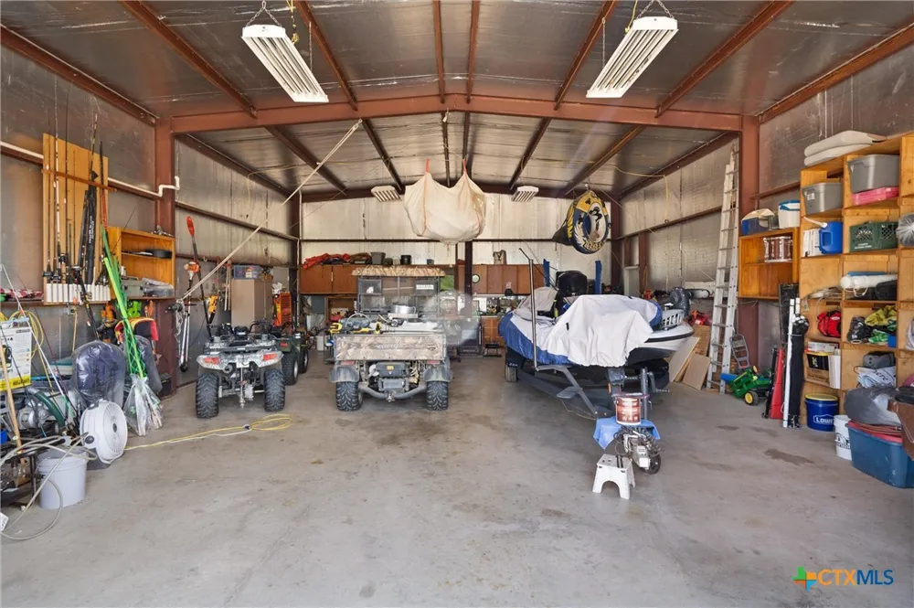 1172 County Road 418 Thorndale, TX 76577