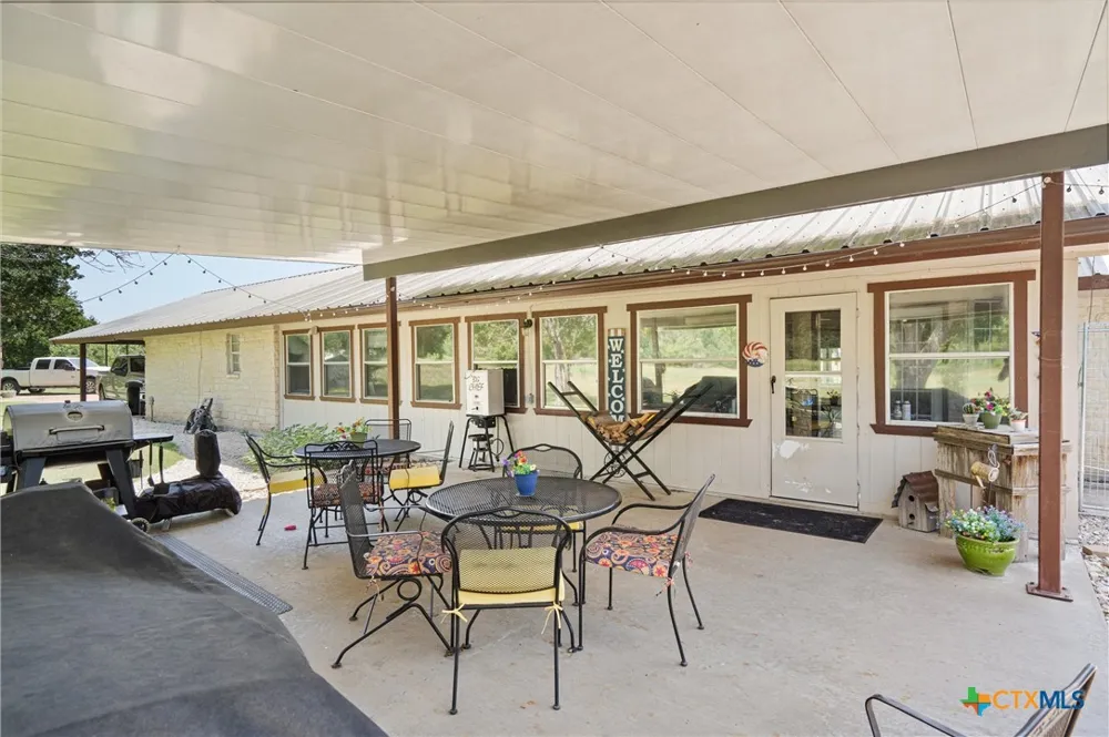 1172 County Road 418 Thorndale, TX 76577
