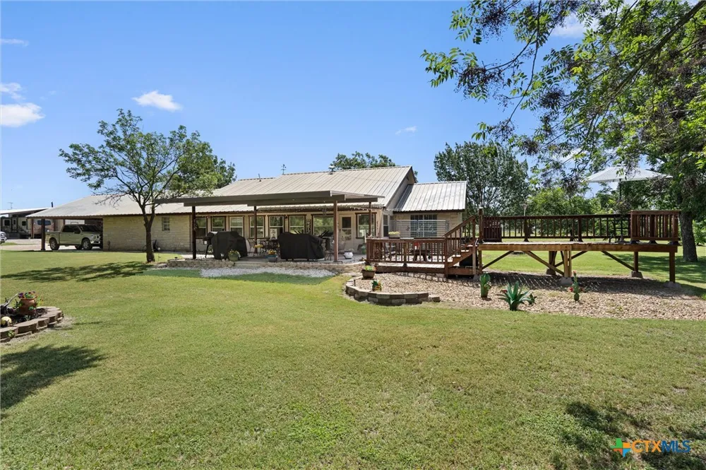 1172 County Road 418 Thorndale, TX 76577