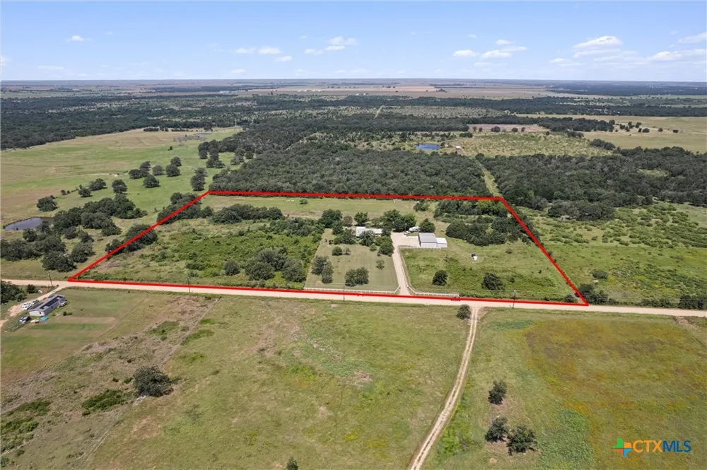 1172 County Road 418 Thorndale, TX 76577
