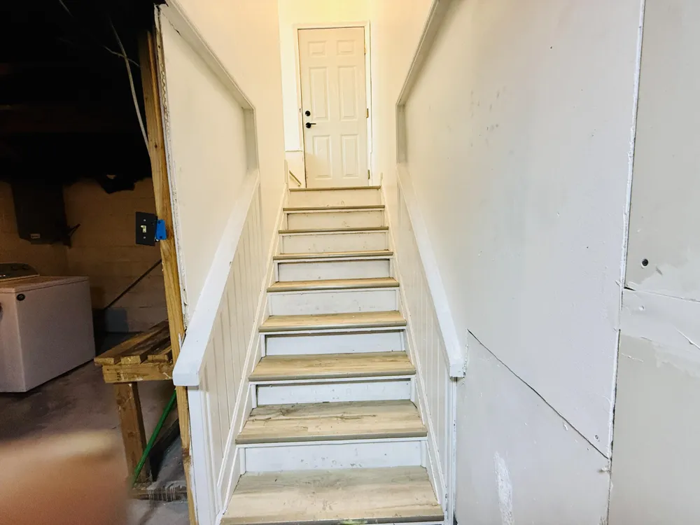 54 E Fairmount Avenue Pontiac, MI 48340