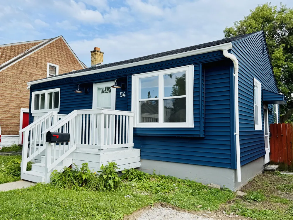 54 E Fairmount Avenue Pontiac, MI 48340