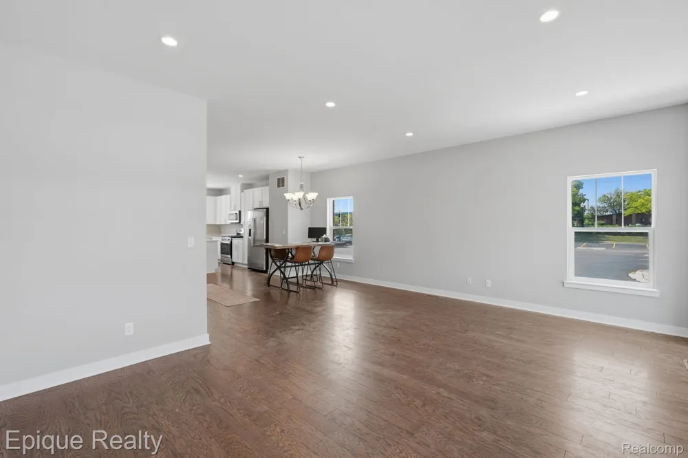 25495 Grandview Lane #25 Novi City, MI 48375
