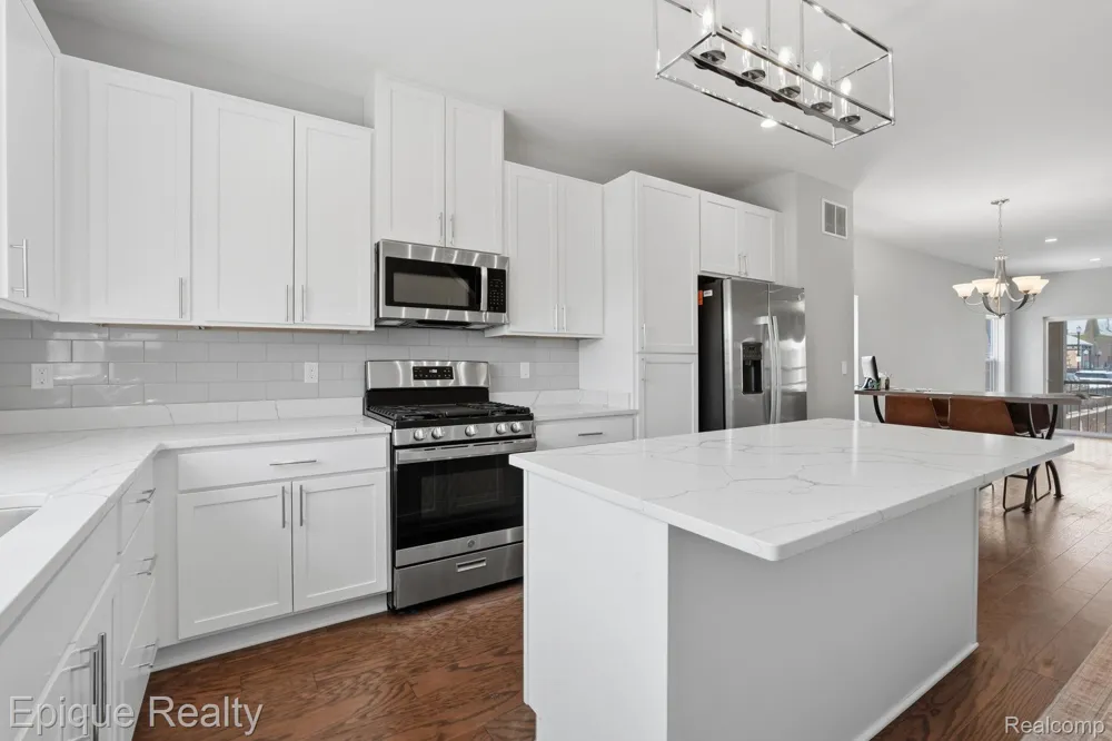 25495 Grandview Lane #25 Novi City, MI 48375