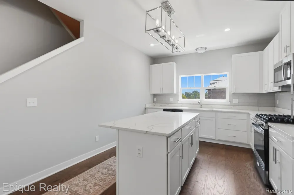 25495 Grandview Lane #25 Novi City, MI 48375