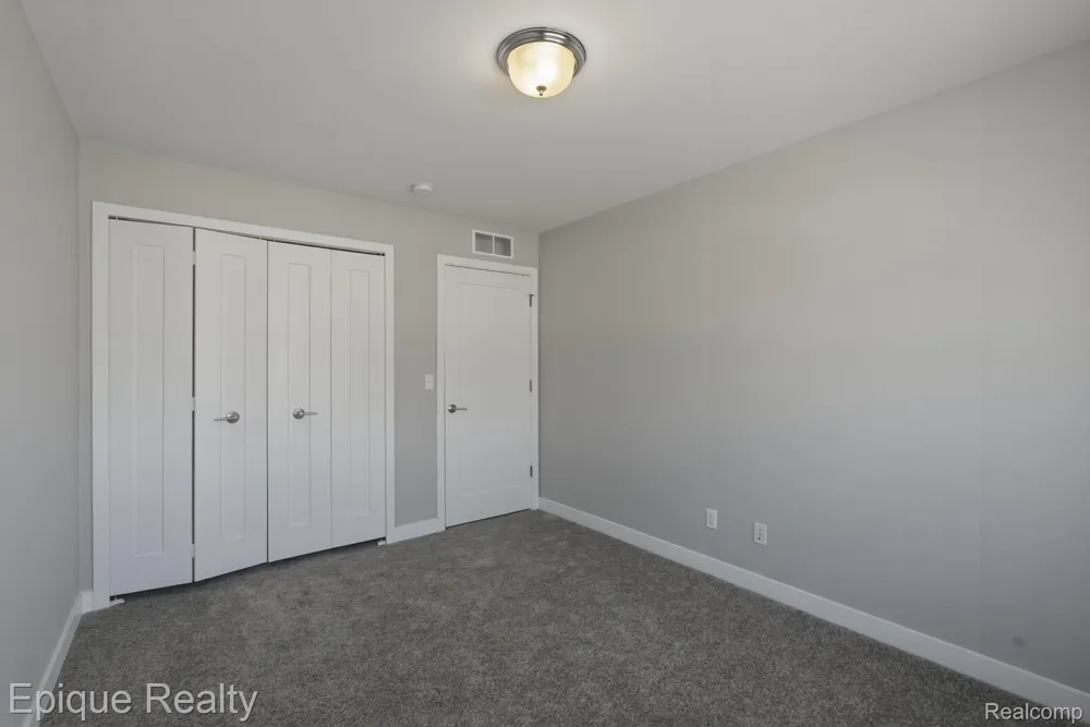 25495 Grandview Lane #25 Novi City, MI 48375