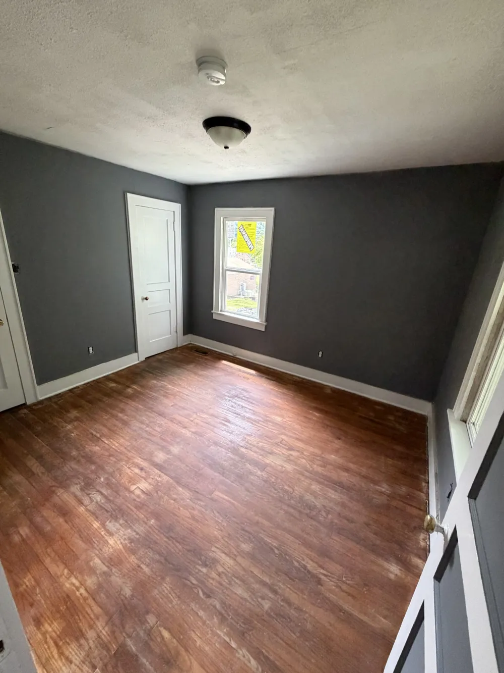 165 W Walnut St Erin, TN 37061