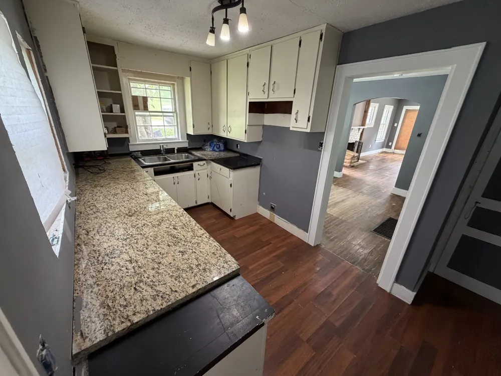 165 W Walnut St Erin, TN 37061