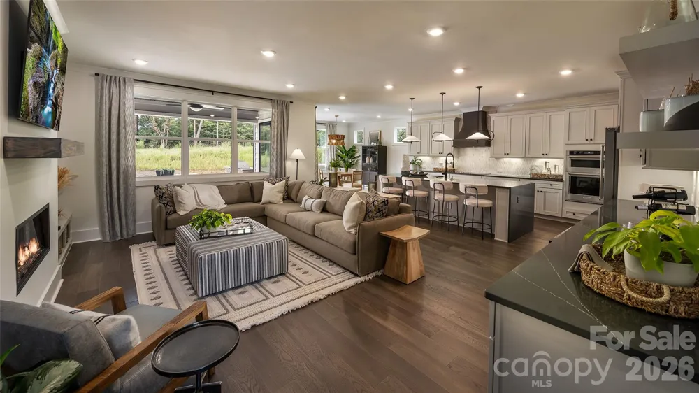 410 Benita Marie Drive Tega Cay, SC 29708