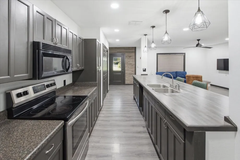 209 Timberline Drive Whitney, TX 76692