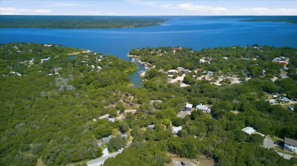 209 Timberline Drive Whitney, TX 76692