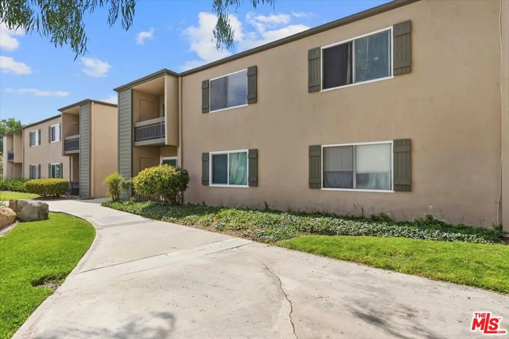 25746 Player Drive #Q4 Santa Clarita, CA 91355