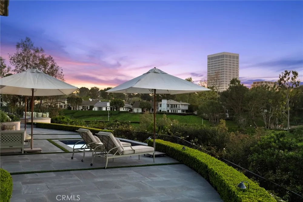 1 Cypress Point Lane Newport Beach, CA 92660