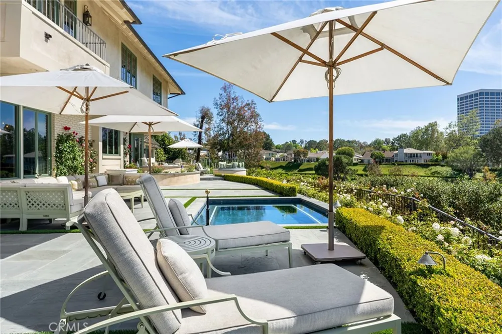 1 Cypress Point Lane Newport Beach, CA 92660