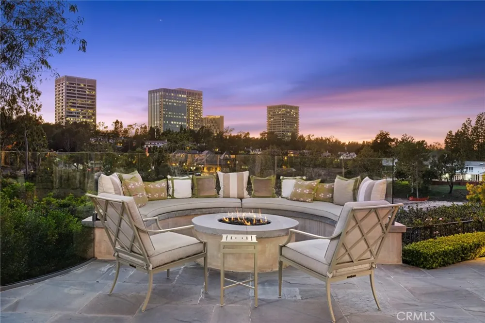 1 Cypress Point Lane Newport Beach, CA 92660