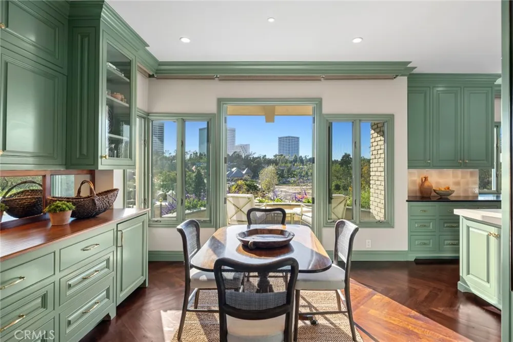 1 Cypress Point Lane Newport Beach, CA 92660