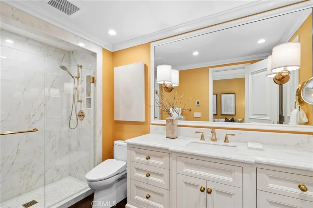 1 Cypress Point Lane Newport Beach, CA 92660