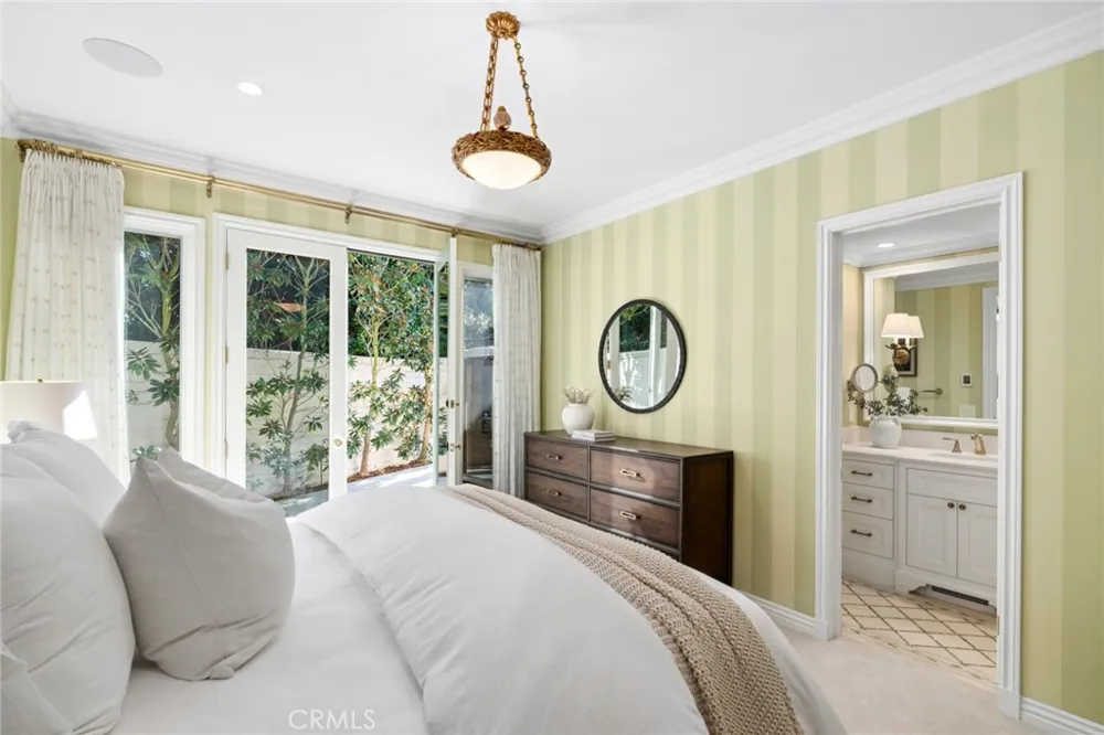 1 Cypress Point Lane Newport Beach, CA 92660
