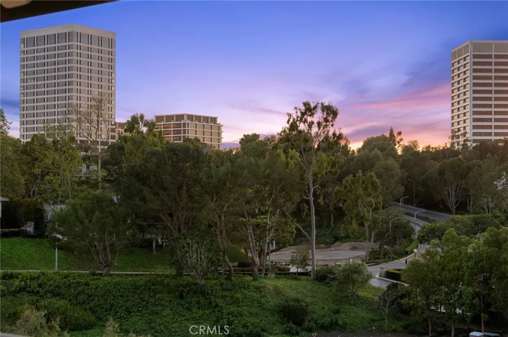 1 Cypress Point Lane Newport Beach, CA 92660