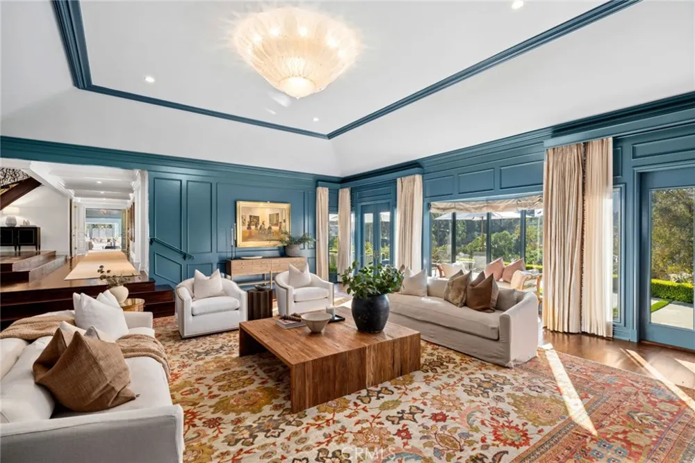 1 Cypress Point Lane Newport Beach, CA 92660