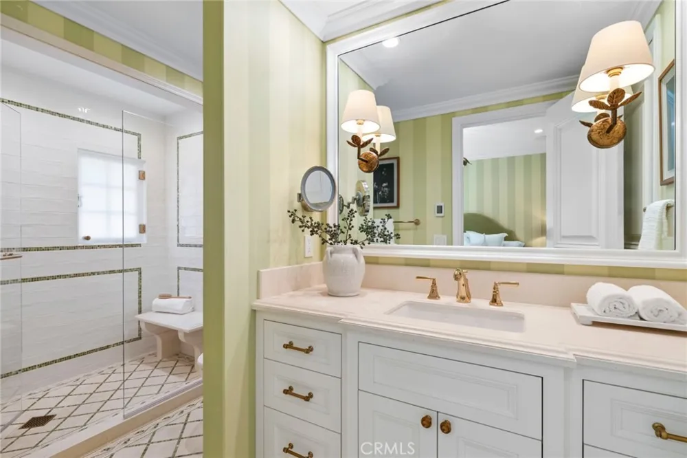 1 Cypress Point Lane Newport Beach, CA 92660