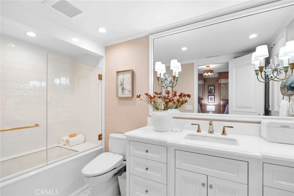 1 Cypress Point Lane Newport Beach, CA 92660