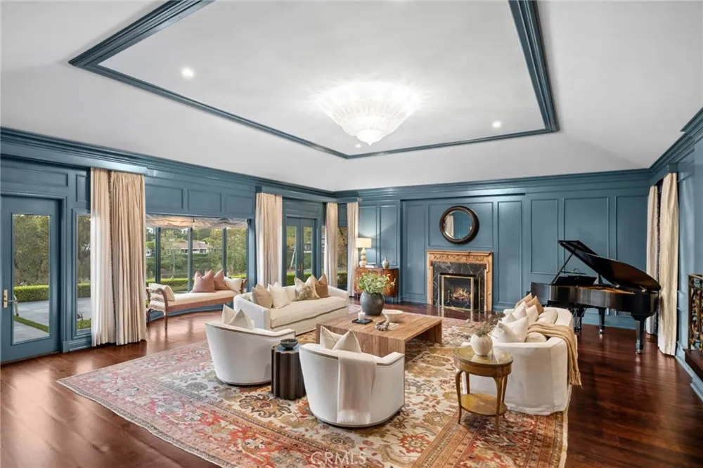 1 Cypress Point Lane Newport Beach, CA 92660