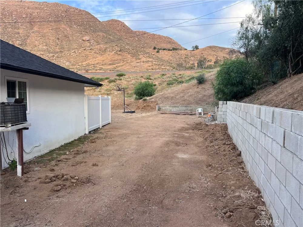 195 Masters Riverside, CA 92507