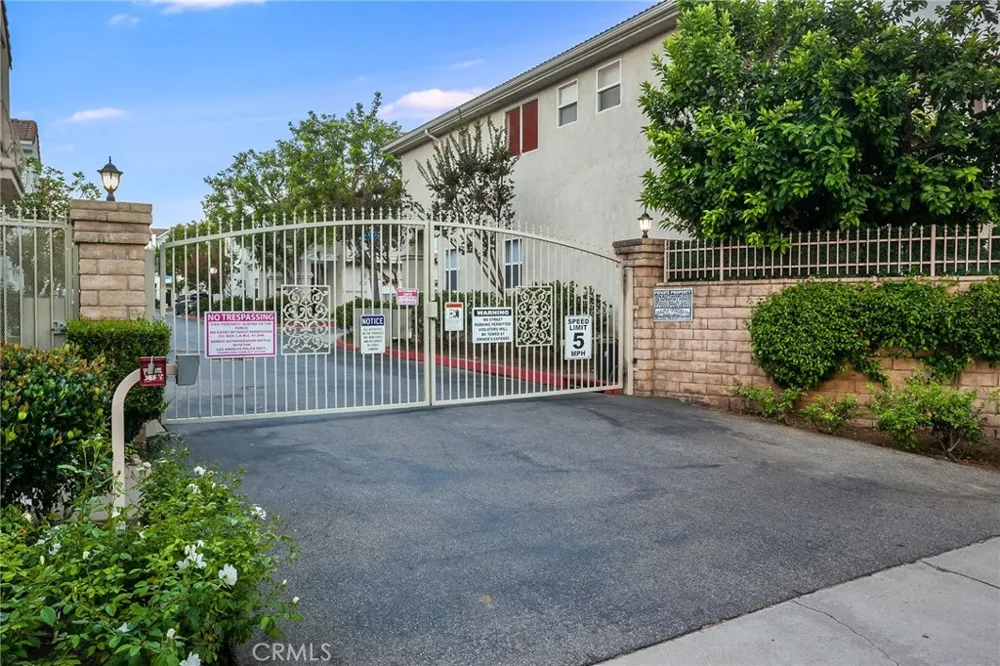 8300 Chelsea Lane West Hills, CA 91304