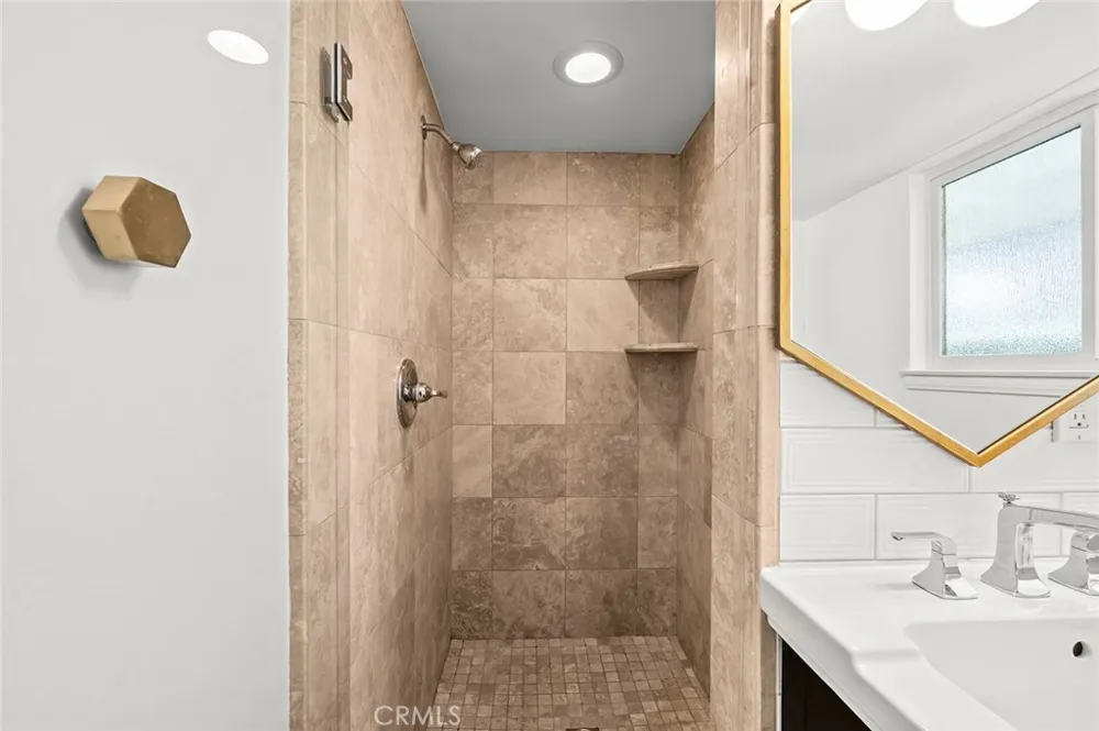 12361 Wembley Road Rossmoor, CA 90720
