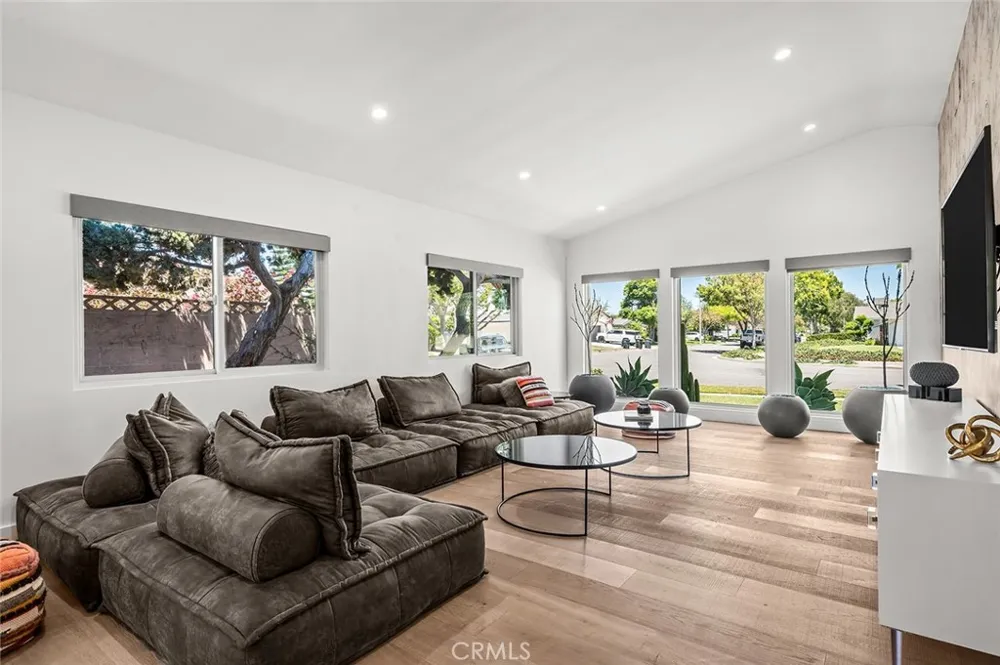 12361 Wembley Road Rossmoor, CA 90720