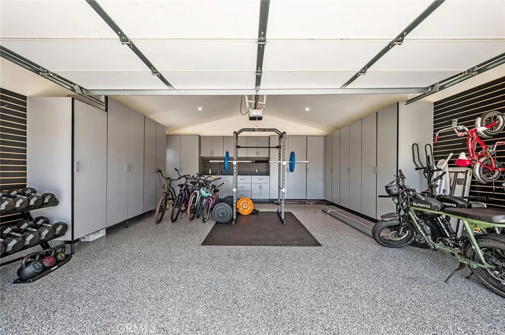 12361 Wembley Road Rossmoor, CA 90720