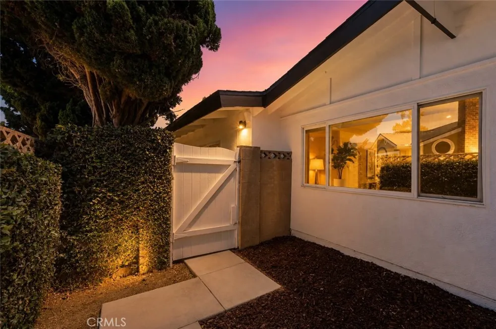 12361 Wembley Road Rossmoor, CA 90720