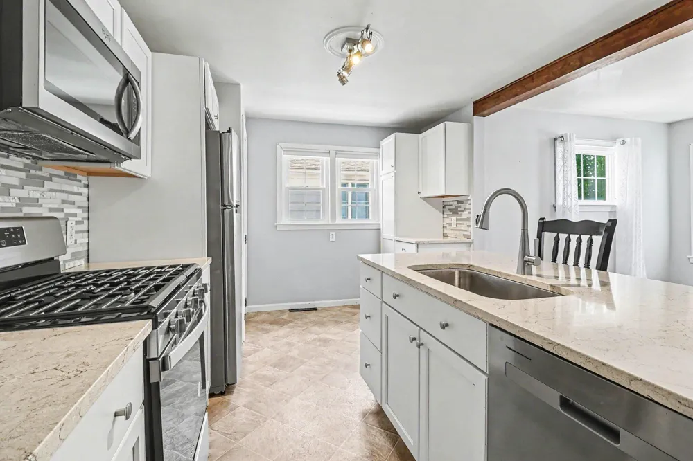 719 Diana Street Ludington, MI 49431