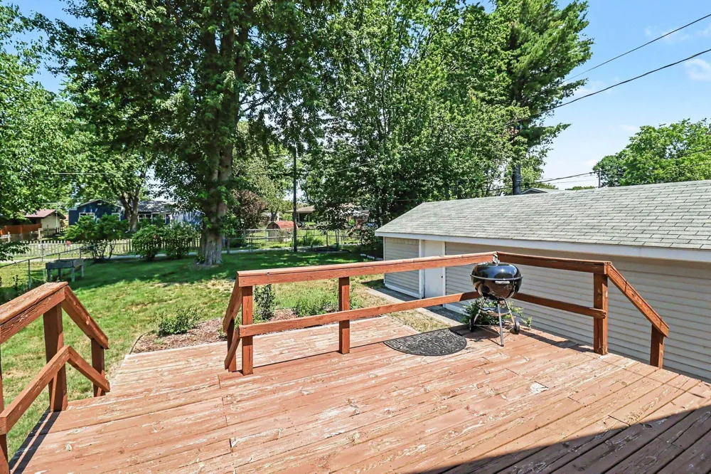 719 Diana Street Ludington, MI 49431
