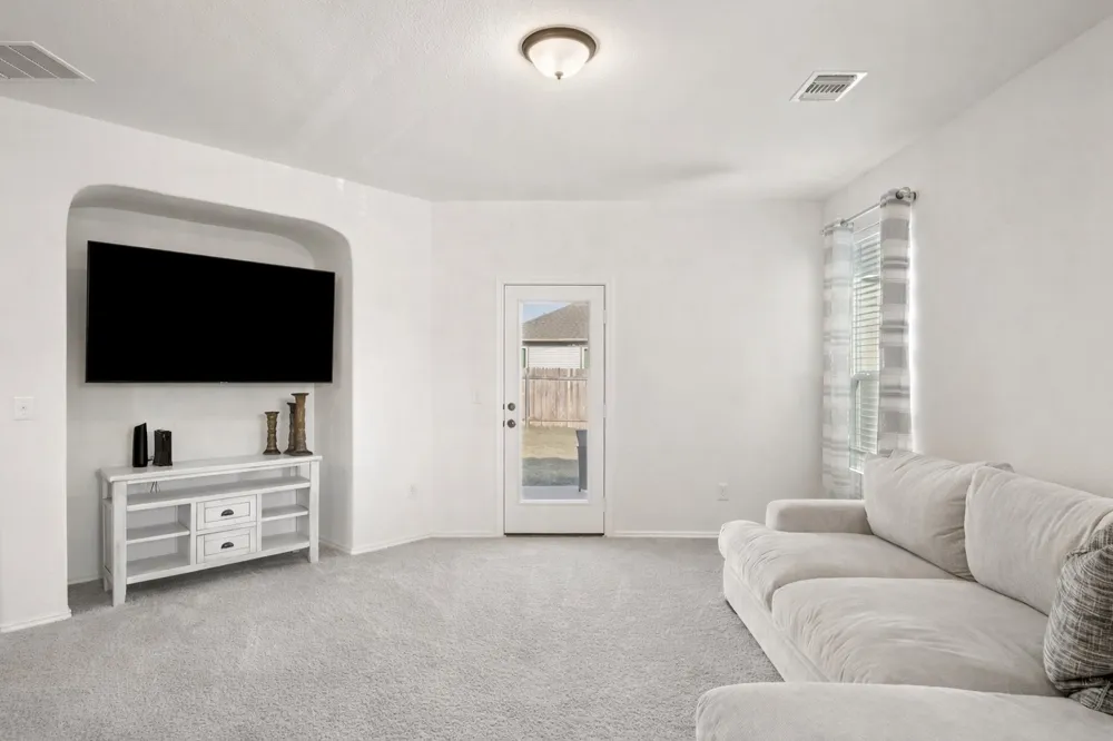 218 Summit Drive Lockhart, TX 78644