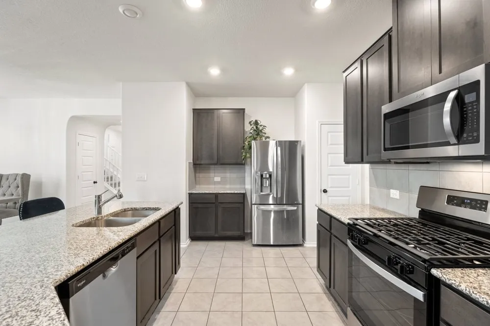 218 Summit Drive Lockhart, TX 78644