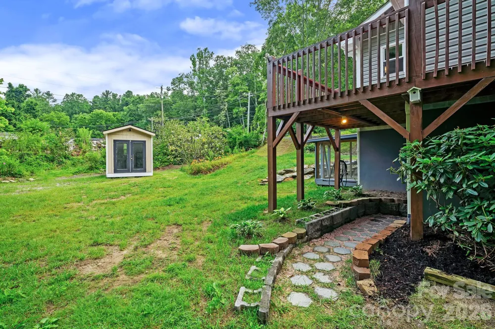 5239 Gerton Highway Gerton, NC 28735