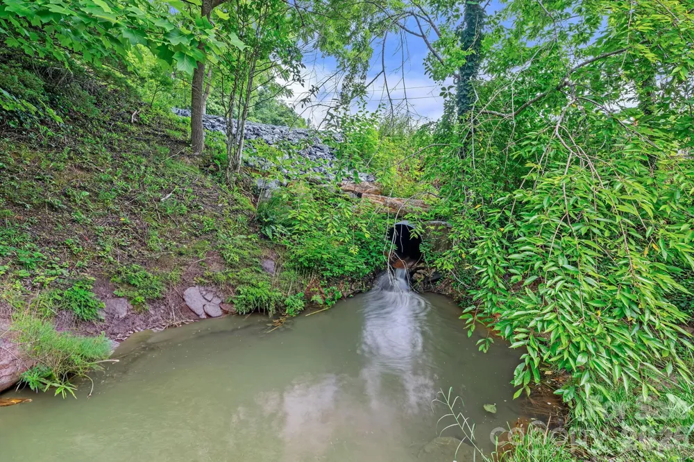 5239 Gerton Highway Gerton, NC 28735