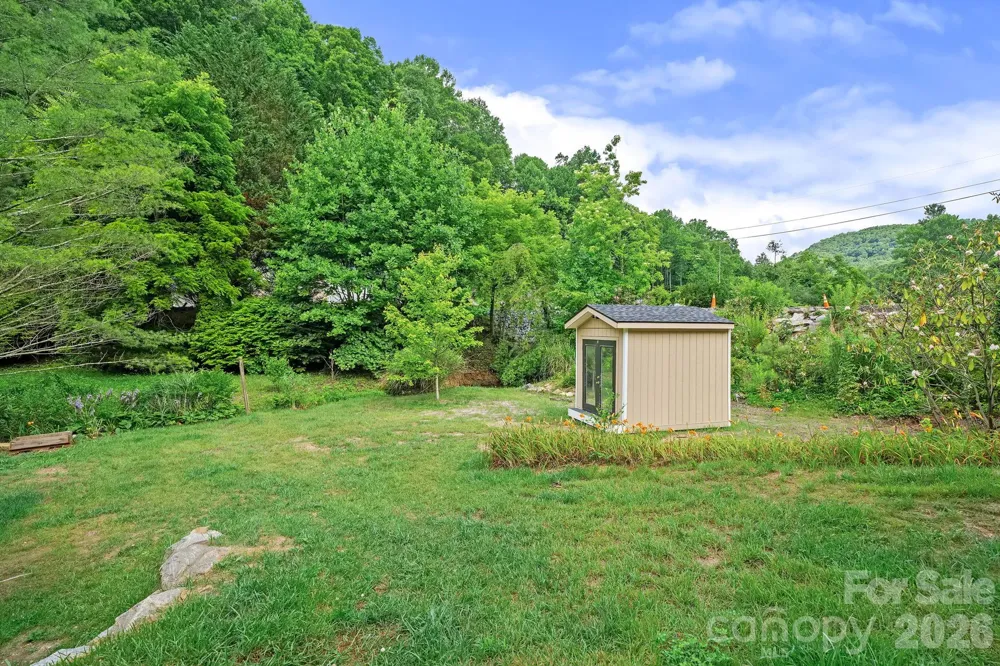 5239 Gerton Highway Gerton, NC 28735