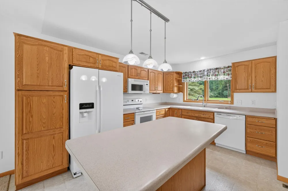 466 Cedar Court Taylors Falls, MN 55084